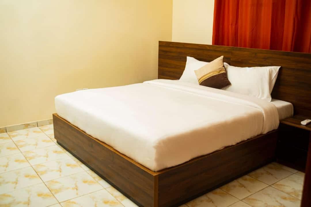 Mokaa Residence Hoteliere 洛美 外观 照片